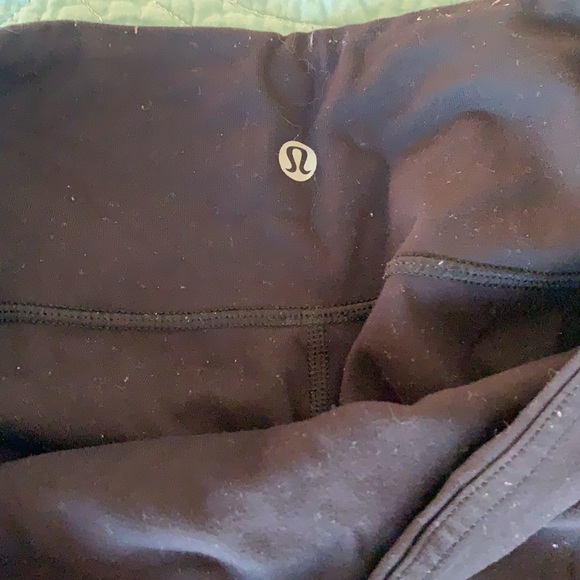 Reversible lulu lemon leggings - Picture 2 of 3